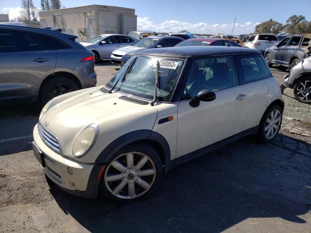 MINI COOPER 2006 with VIN WMWRC33546TK15635 - Photo from auction