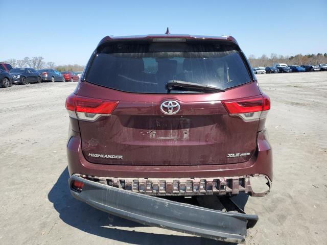 Photo 6 from auction – 2018 TOYOTA HIGHLANDER with VIN 5TDJZRFH9JS814805