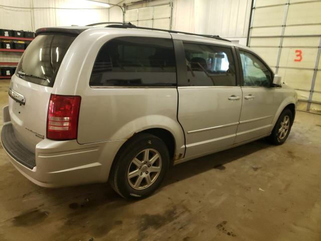 Photo 3 from auction – 2010 CHRYSLER TOWN & COU with VIN 2A4RR8D10AR480511
