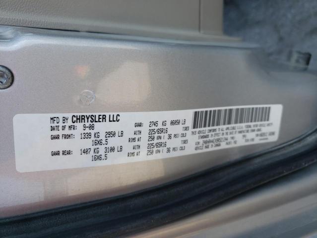 Photo 14 from auction – 2009 CHRYSLER TOWN & COU with VIN 2A8HR44EX9R521244