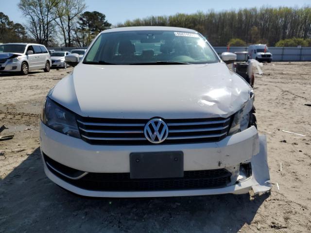 Photo 5 from auction – 2013 VOLKSWAGEN PASSAT S with VIN 1VWAP7A39DC137733