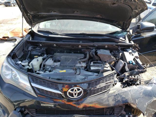 Photo 11 from auction – 2015 TOYOTA RAV4 LE with VIN 2T3BFREVXFW306952