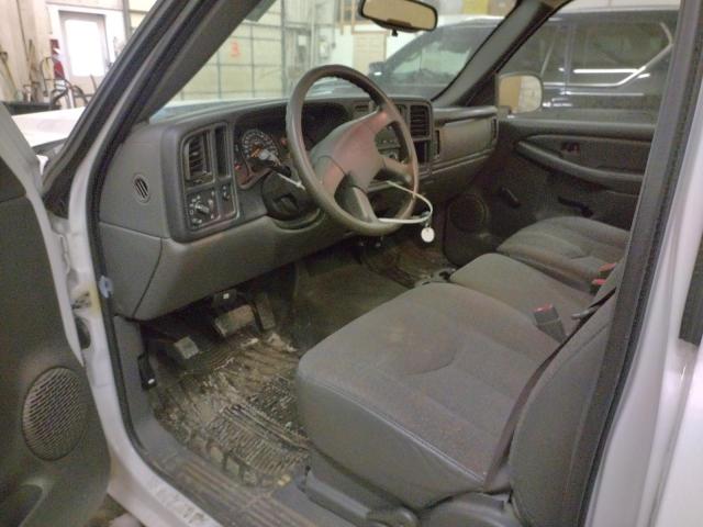 Photo 8 from auction – 2006 CHEVROLET SILVERADO with VIN 1GCEC14XX6Z295901