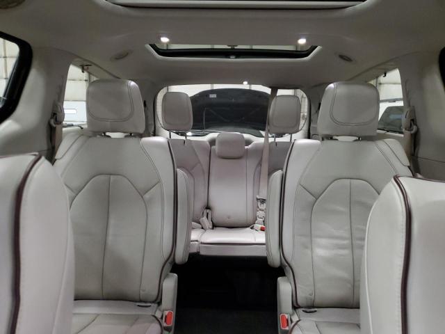 Photo 10 from auction – 2017 CHRYSLER PACIFICA L with VIN 2C4RC1GG7HR504182