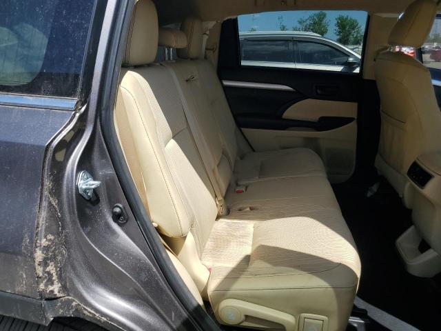 Photo 11 from auction – 2016 TOYOTA HIGHLANDER with VIN 5TDZKRFH9GS155267