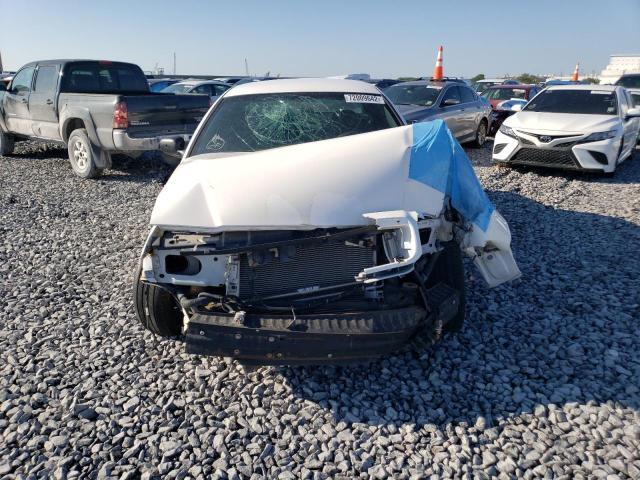 Photo 5 from auction – 2010 FORD CROWN VICT with VIN 2FABP7BV5AX130032