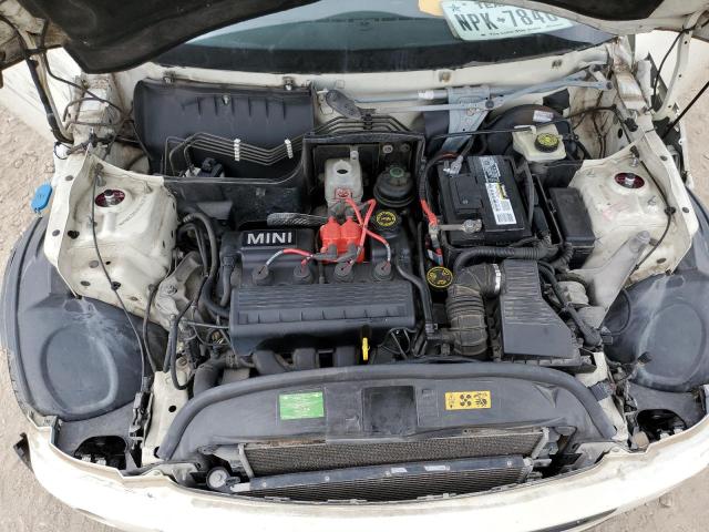 Photo 11 from auction – 2006 MINI COOPER with VIN WMWRC335X6TK94227