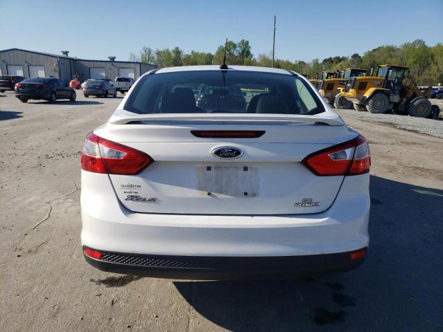 Photo 6 from auction – 2014 FORD FOCUS SE with VIN 1FADP3F20EL402748
