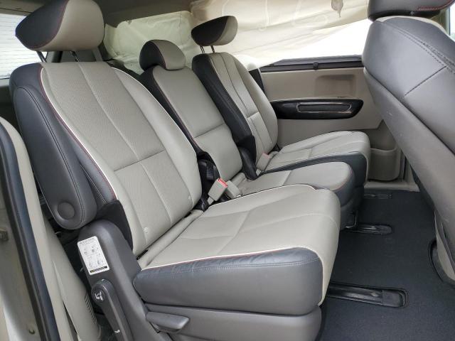 Photo 11 from auction – 2015 KIA SEDONA EX with VIN KNDMC5C13F6057602