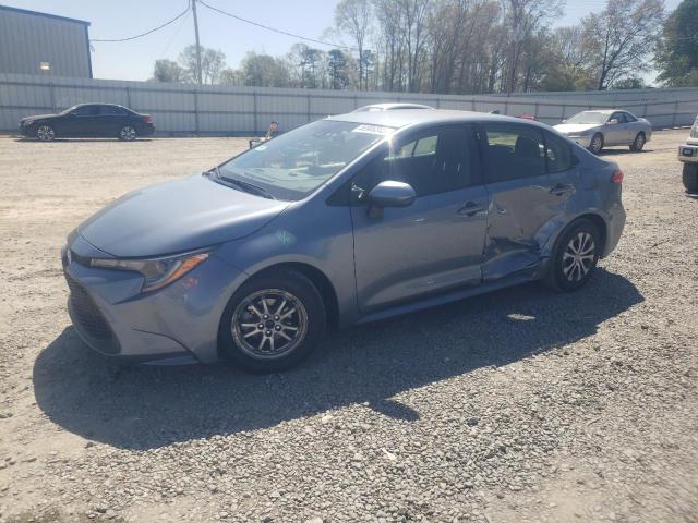 TOYOTA COROLLA LE 2022 with VIN JTDEAMDE7NJ057670 - Photo from auction