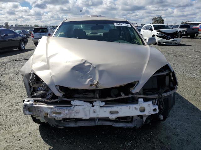 Photo 5 from auction – 2004 TOYOTA CAMRY LE with VIN JTDBE32K340267648