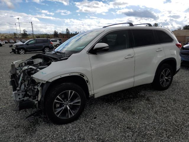 TOYOTA HIGHLANDER 2018 with VIN 5TDZZRFH8JS285933 - Photo from auction