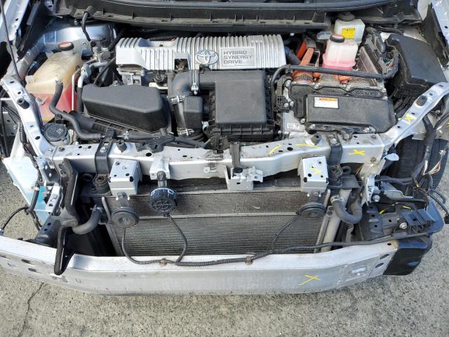 Photo 11 from auction – 2015 TOYOTA PRIUS V with VIN JTDZN3EU1FJ018581