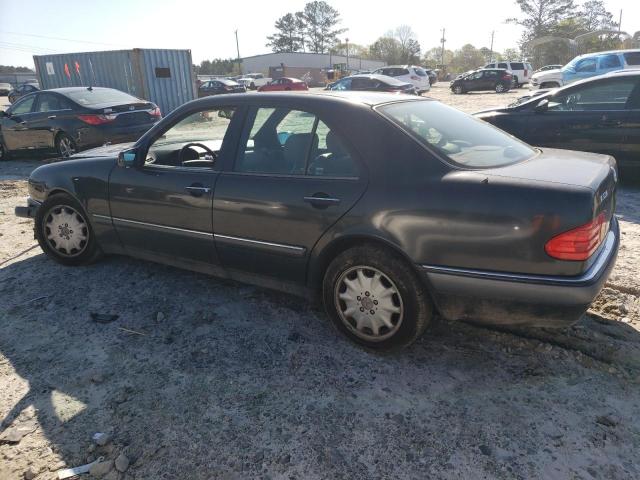 Photo 2 from auction – 1996 MERCEDES-BENZ E 320 with VIN WDBJF55F9TJ009029