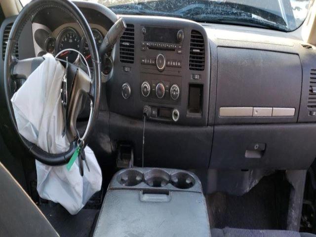Photo 8 from auction – 2010 CHEVROLET SILVERADO with VIN 1GCSKSE30AZ136658