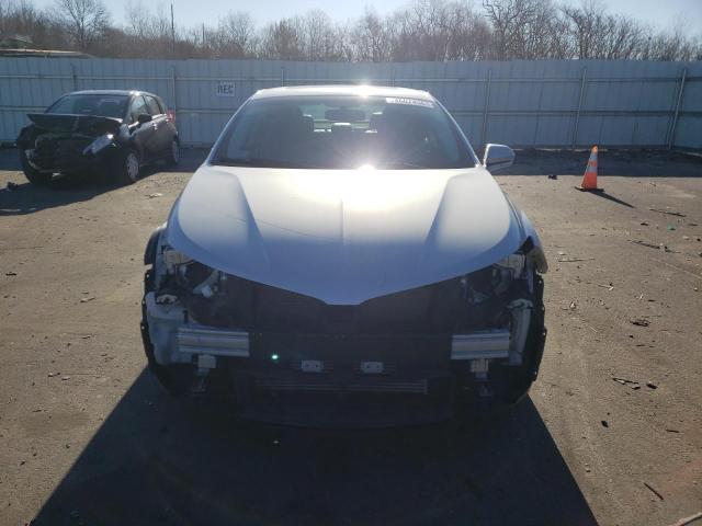Photo 5 from auction – 2016 LINCOLN MKZ with VIN 3LN6L2J92GR614595
