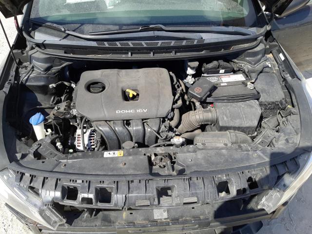 Photo 11 from auction – 2017 KIA FORTE LX with VIN 3KPFK4A76HE118385