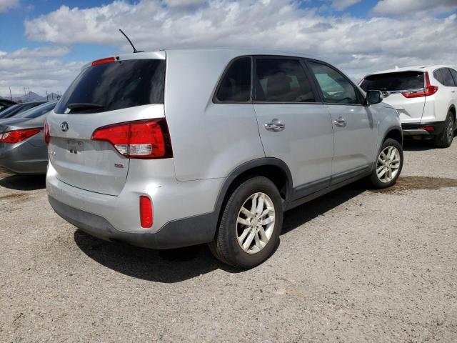 Photo 3 from auction – 2015 KIA SORENTO LX with VIN 5XYKT3A64FG602147