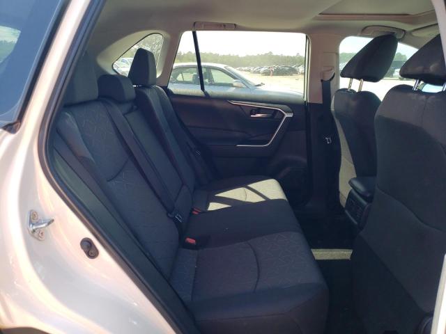 Photo 10 from auction – 2021 TOYOTA RAV4 XLE with VIN 2T3W1RFV0MC167864
