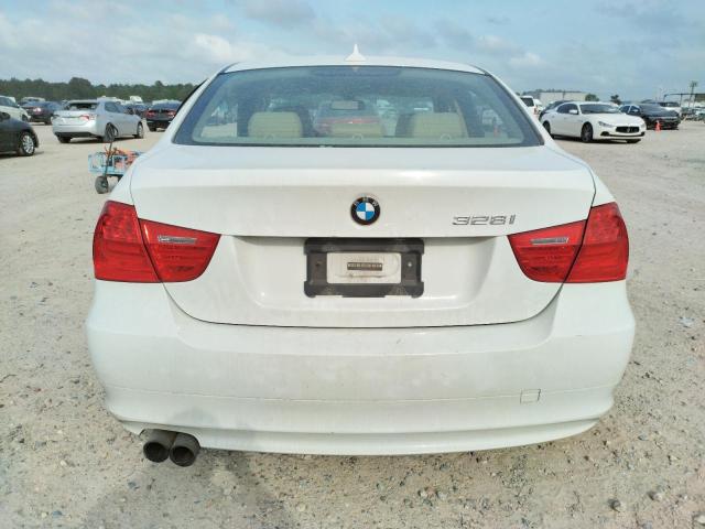 Photo 6 from auction – 2010 BMW 328 I with VIN WBAPH7C55AA176364
