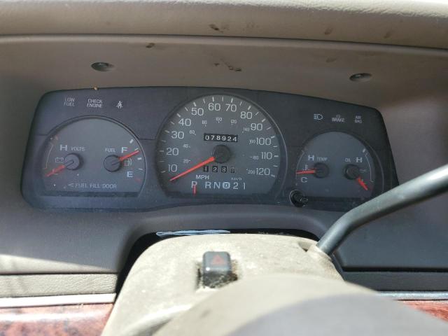 Photo 9 from auction – 2000 MERCURY GRAND MARQ with VIN 2MEFM74W2YX695566