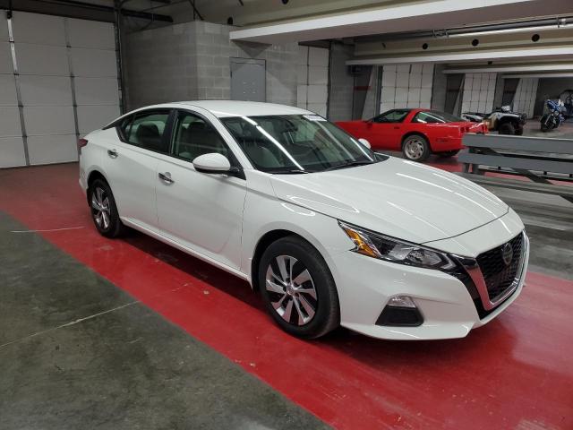 Photo 4 from auction – 2019 NISSAN ALTIMA S with VIN 1N4BL4BW1KC214706