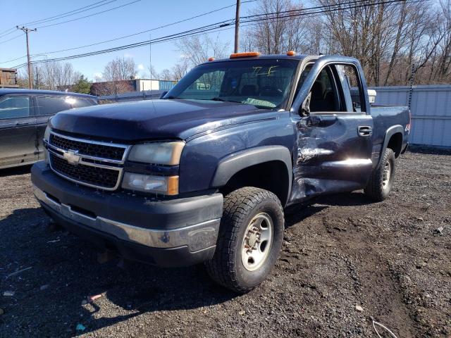 CHEVROLET SILVERADO 2006 with VIN 1GCHK24U66E136375 - Photo from auction