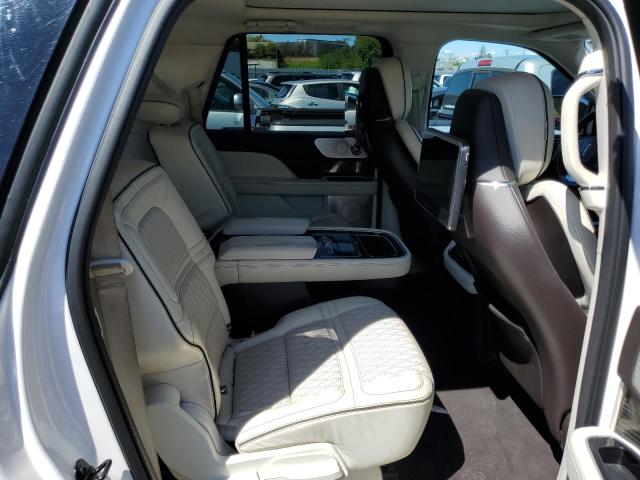 Photo 11 from auction – 2018 LINCOLN NAVIGATOR with VIN 5LMJJ3TT6JEL20638