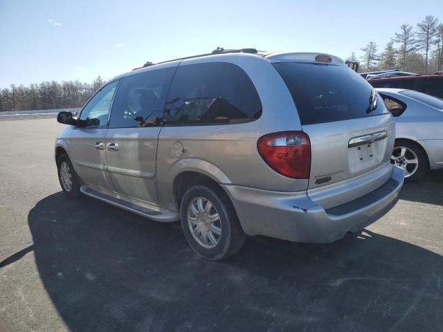 Photo 2 from auction – 2005 CHRYSLER TOWN & COU with VIN 2C4GP54L85R180594