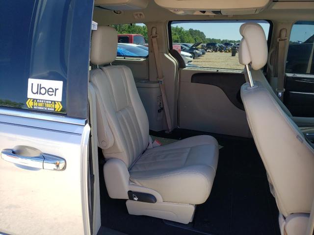Photo 11 from auction – 2011 CHRYSLER TOWN & COU with VIN 2A4RR8DG1BR666452