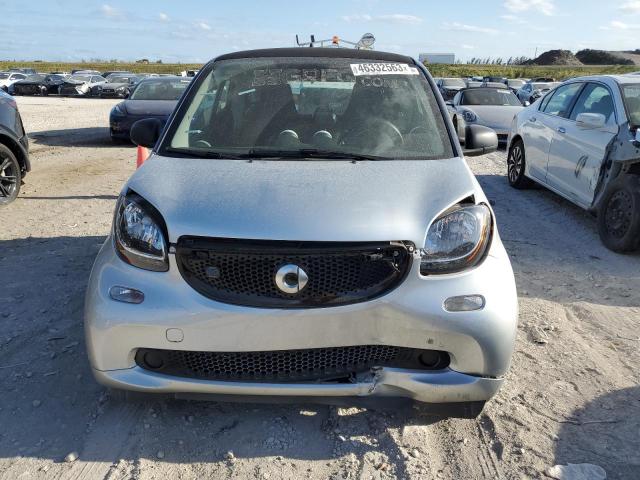 Photo 5 from auction – 2018 SMART FORTWO with VIN WMEFJ9BA2JK283980