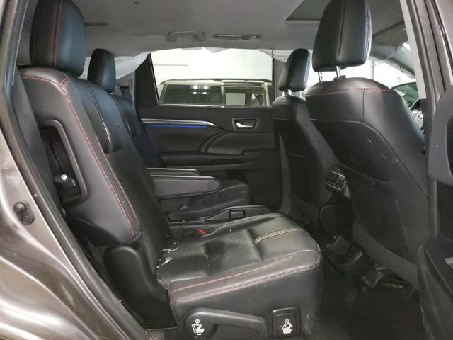 Photo 11 from auction – 2019 TOYOTA HIGHLANDER with VIN 5TDJZRFH6KS621335