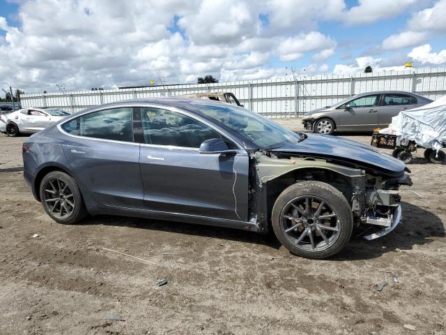 Photo 4 from auction – 2018 TESLA MODEL 3 with VIN 5YJ3E1EA1JF043089