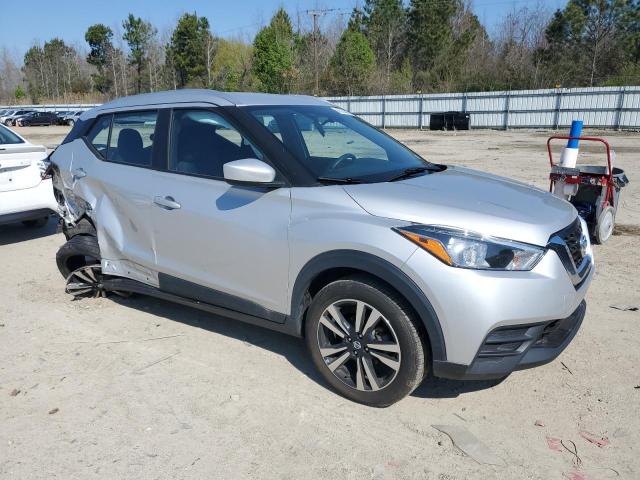 Photo 4 from auction – 2019 NISSAN KICKS S with VIN 3N1CP5CU5KL553370