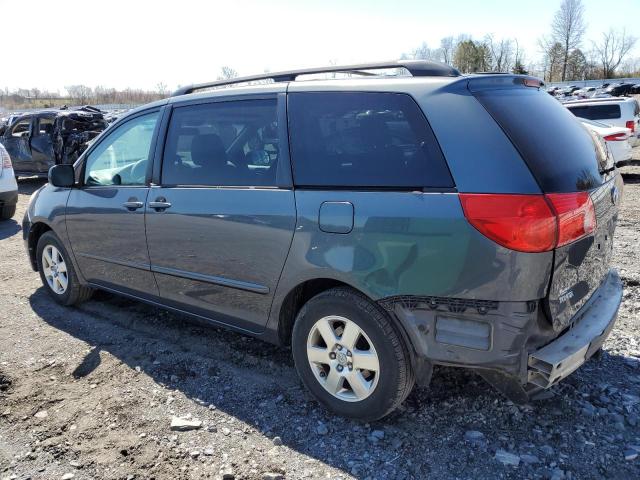 Photo 2 from auction – 2010 TOYOTA SIENNA CE with VIN 5TDKK4CC4AS292413