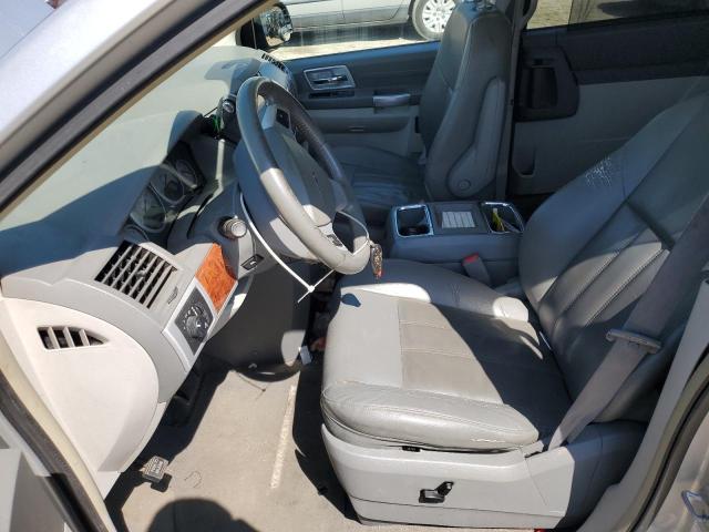 Photo 7 from auction – 2008 CHRYSLER TOWN & COU with VIN 2A8HR54PX8R736760