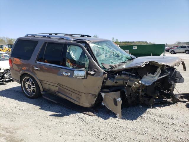 Photo 4 from auction – 2004 LINCOLN NAVIGATOR with VIN 5LMFU27R84LJ17854