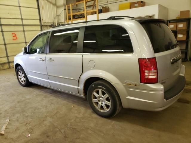 Photo 2 from auction – 2010 CHRYSLER TOWN & COU with VIN 2A4RR8D10AR480511