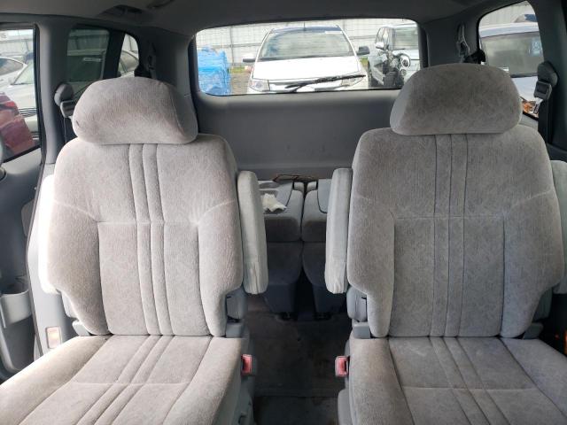 Photo 10 from auction – 2000 TOYOTA SIENNA with VIN 4T3ZF13C1YU295697