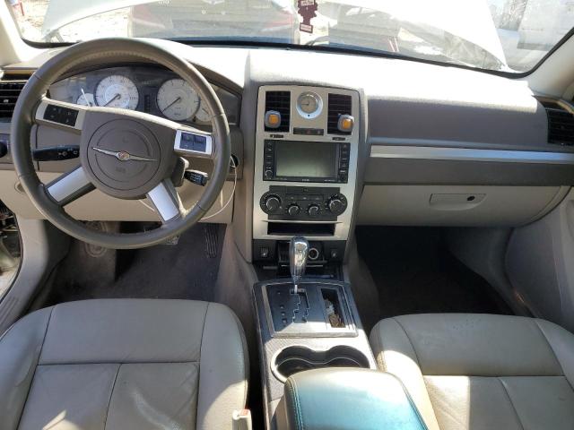 Photo 8 from auction – 2010 CHRYSLER 300 TOURIN with VIN 2C3CK5CV3AH331295