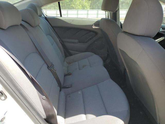 Photo 10 from auction – 2017 KIA FORTE LX with VIN 3KPFK4A75HE123884