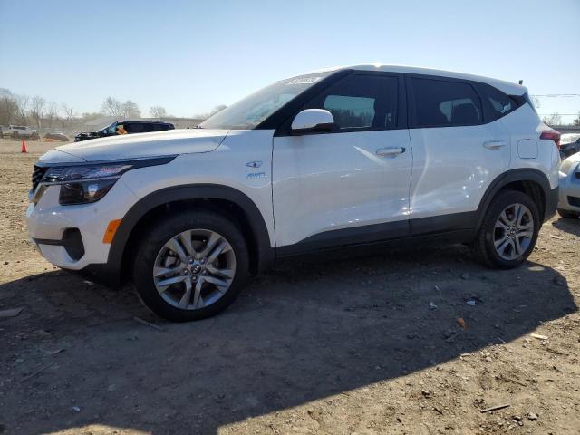 KIA SELTOS LX 2021 with VIN KNDEPCAAXM7130293 - Photo from auction
