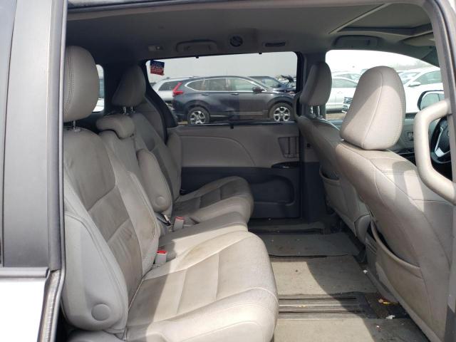 Photo 11 from auction – 2015 TOYOTA SIENNA XLE with VIN 5TDYK3DC4FS578725