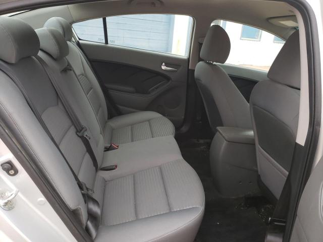 Photo 10 from auction – 2017 KIA FORTE LX with VIN 3KPFL4A7XHE075022