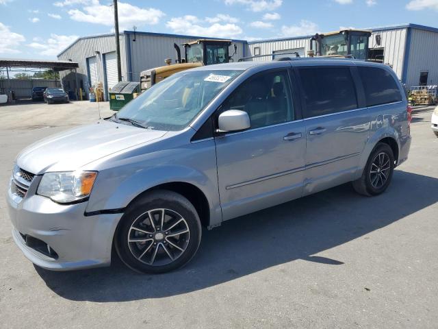 DODGE GRAND CARA 2017 with VIN 2C4RDGCG2HR861467 - Photo from auction