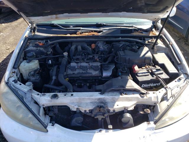 Photo 11 from auction – 2005 TOYOTA CAMRY LE with VIN 4T1BF32K05U089006