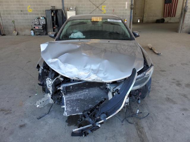 Photo 5 from auction – 2015 CHRYSLER 200 LIMITE with VIN 1C3CCCAB9FN662519