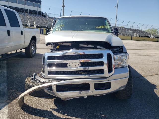 Photo 5 from auction – 2005 FORD EXCURSION with VIN 1FMNU41LX5EB36748