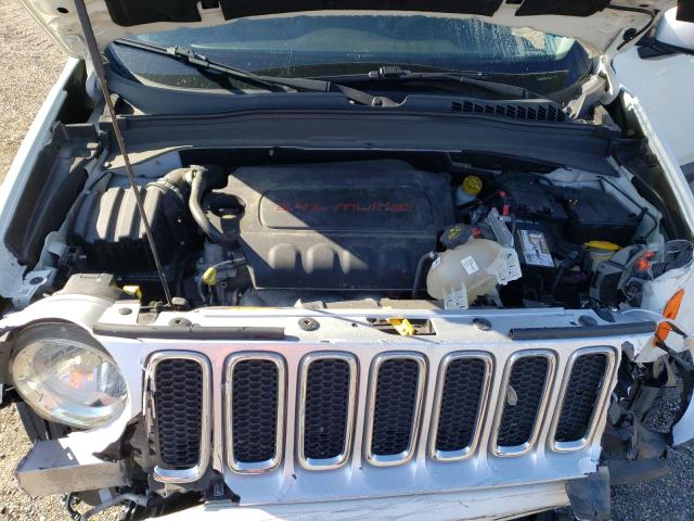 Photo 12 from auction – 2017 JEEP RENEGADE L with VIN ZACCJBDB1HPF72461
