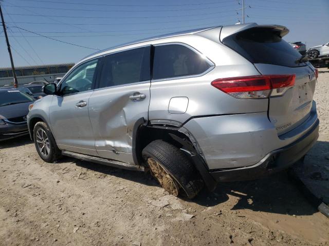 Photo 2 from auction – 2018 TOYOTA HIGHLANDER with VIN 5TDJZRFH1JS534067